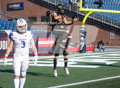 Thumbnail 1 in Bishop Fenwick vs. Ashland (MIAA D6 Final) photogallery.