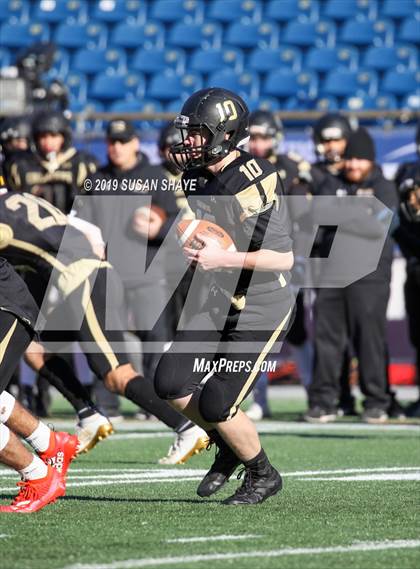 Thumbnail 2 in Bishop Fenwick vs. Ashland (MIAA D6 Final) photogallery.