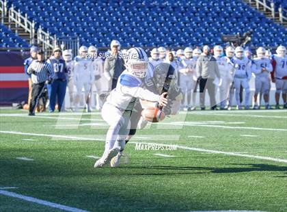 Thumbnail 1 in Bishop Fenwick vs. Ashland (MIAA D6 Final) photogallery.
