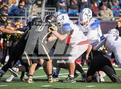 Thumbnail 3 in Bishop Fenwick vs. Ashland (MIAA D6 Final) photogallery.