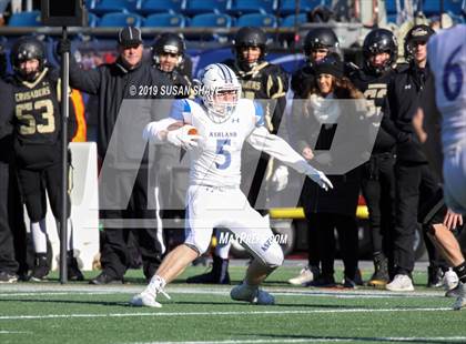 Thumbnail 2 in Bishop Fenwick vs. Ashland (MIAA D6 Final) photogallery.
