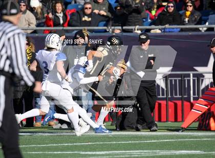 Thumbnail 3 in Bishop Fenwick vs. Ashland (MIAA D6 Final) photogallery.