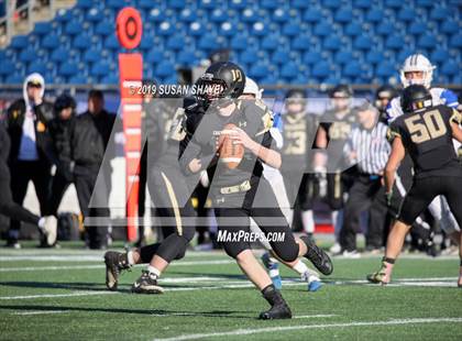 Thumbnail 3 in Bishop Fenwick vs. Ashland (MIAA D6 Final) photogallery.