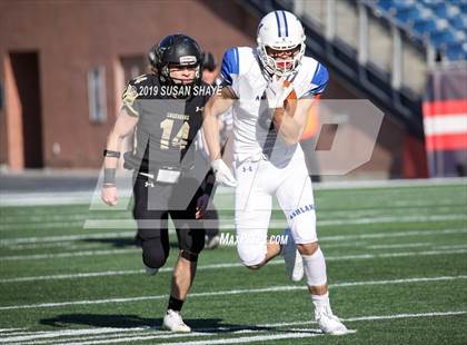 Thumbnail 2 in Bishop Fenwick vs. Ashland (MIAA D6 Final) photogallery.