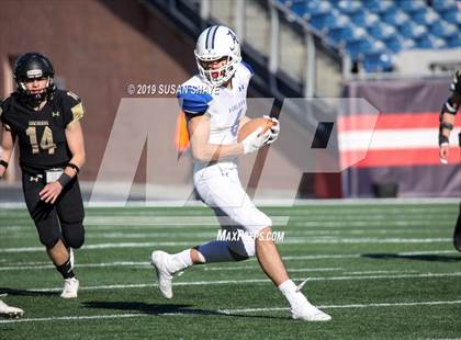Thumbnail 3 in Bishop Fenwick vs. Ashland (MIAA D6 Final) photogallery.