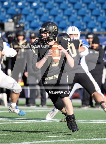 Thumbnail 2 in Bishop Fenwick vs. Ashland (MIAA D6 Final) photogallery.