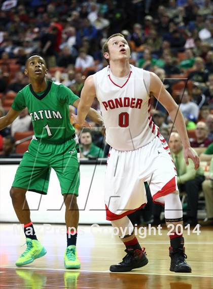 Thumbnail 3 in Ponder vs. Tatum (UIL 2A Final) photogallery.