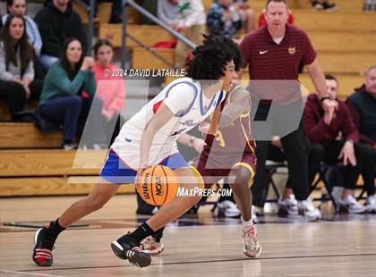 Thumbnail 3 in Windsor vs. Cherry Creek photogallery.