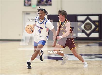 Thumbnail 3 in Windsor vs. Cherry Creek photogallery.