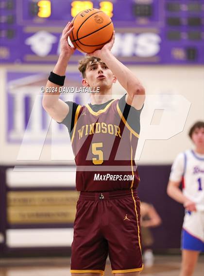 Thumbnail 1 in Windsor vs. Cherry Creek photogallery.