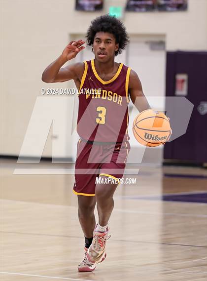 Thumbnail 2 in Windsor vs. Cherry Creek photogallery.