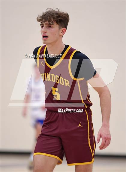 Thumbnail 2 in Windsor vs. Cherry Creek photogallery.