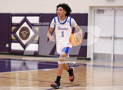 Thumbnail 3 in Windsor vs. Cherry Creek photogallery.