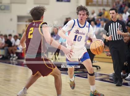 Thumbnail 1 in Windsor vs. Cherry Creek photogallery.