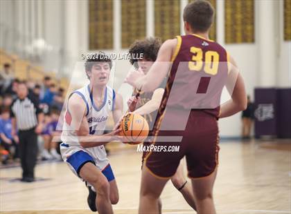 Thumbnail 1 in Windsor vs. Cherry Creek photogallery.
