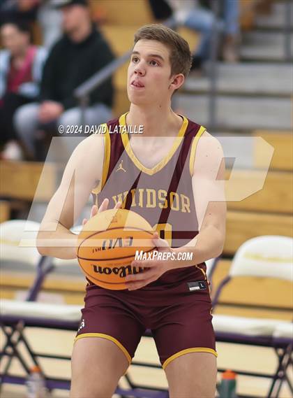 Thumbnail 2 in Windsor vs. Cherry Creek photogallery.