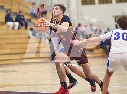 Thumbnail 3 in Windsor vs. Cherry Creek photogallery.
