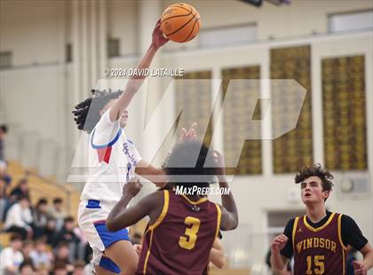 Thumbnail 1 in Windsor vs. Cherry Creek photogallery.