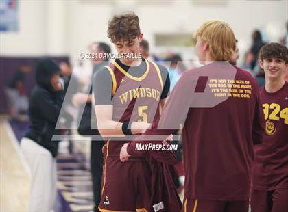 Thumbnail 3 in Windsor vs. Cherry Creek photogallery.