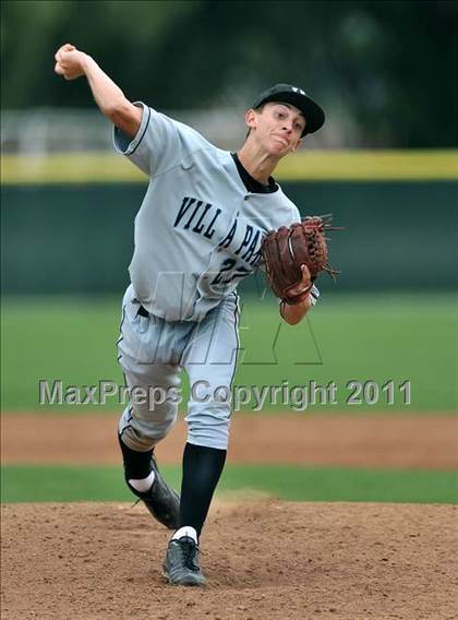 Thumbnail 3 in Villa Park @ Canyon photogallery.