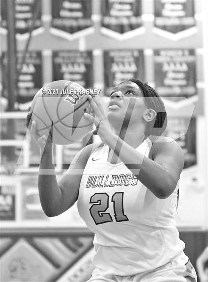 Thumbnail 2 in Centennial vs. Faith Lutheran photogallery.