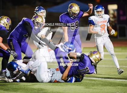 Thumbnail 1 in Clairemont @ Santana photogallery.