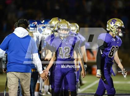 Thumbnail 3 in Clairemont @ Santana photogallery.