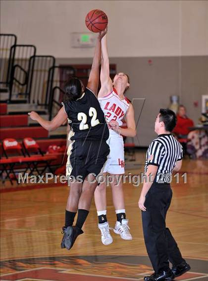 Thumbnail 1 in Chavez @ Lodi photogallery.