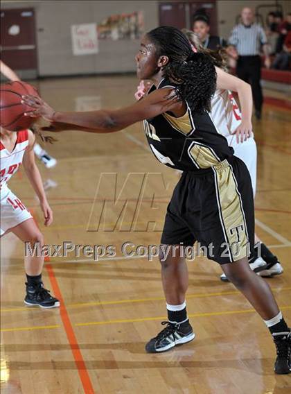Thumbnail 1 in Chavez @ Lodi photogallery.