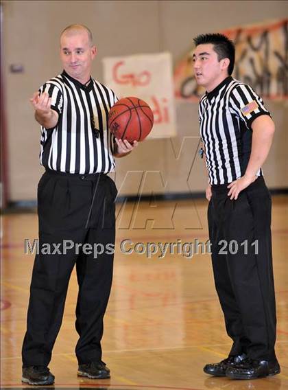 Thumbnail 1 in Chavez @ Lodi photogallery.