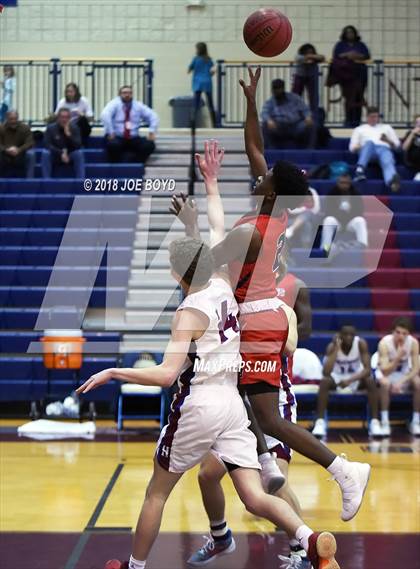Thumbnail 2 in Bob Jones @ Huntsville photogallery.