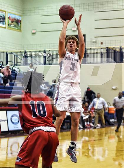 Thumbnail 3 in Bob Jones @ Huntsville photogallery.