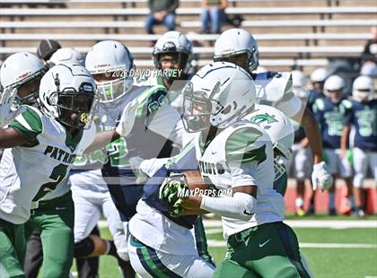 Thumbnail 3 in George Washington vs Kennedy photogallery.