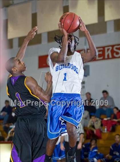 Thumbnail 2 in Jordan vs. Oakland Tech  (Modesto Christian Holiday Hoops)  photogallery.