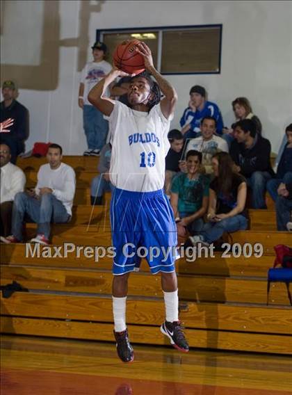 Thumbnail 3 in Jordan vs. Oakland Tech  (Modesto Christian Holiday Hoops)  photogallery.
