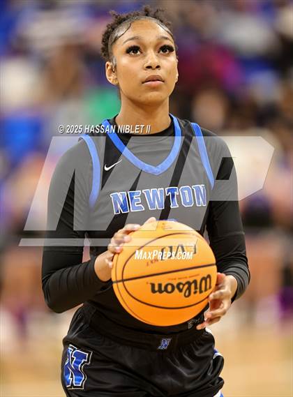 Thumbnail 3 in North Forsyth vs. Newton (GHSA 6A State Semi-Final) photogallery.