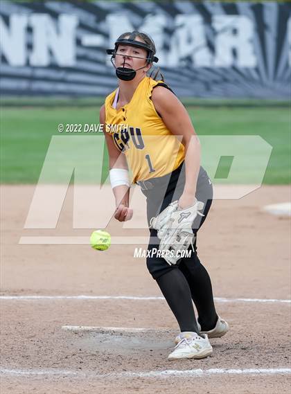 Thumbnail 3 in Dallas Center-Grimes vs Center Point-Urbana (Linn-Mar / Alburnett Tournament) photogallery.