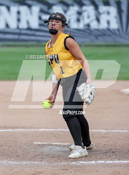 Thumbnail 2 in Dallas Center-Grimes vs Center Point-Urbana (Linn-Mar / Alburnett Tournament) photogallery.