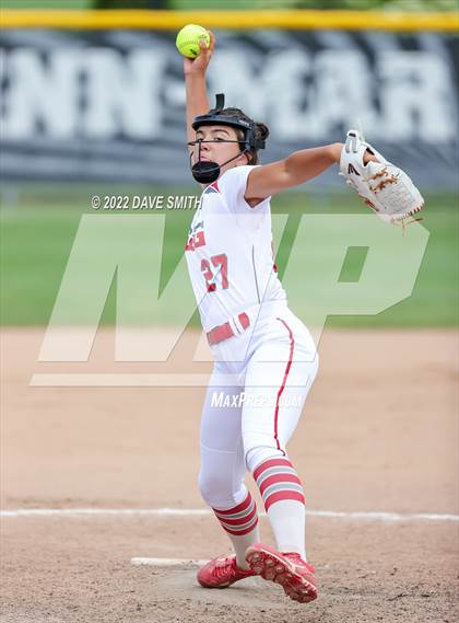 Thumbnail 3 in Dallas Center-Grimes vs Center Point-Urbana (Linn-Mar / Alburnett Tournament) photogallery.