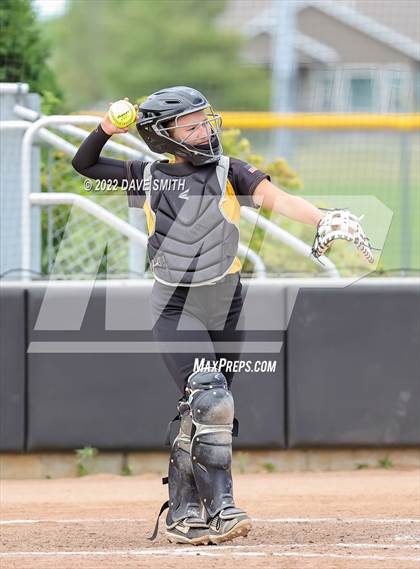 Thumbnail 3 in Dallas Center-Grimes vs Center Point-Urbana (Linn-Mar / Alburnett Tournament) photogallery.