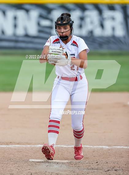 Thumbnail 2 in Dallas Center-Grimes vs Center Point-Urbana (Linn-Mar / Alburnett Tournament) photogallery.