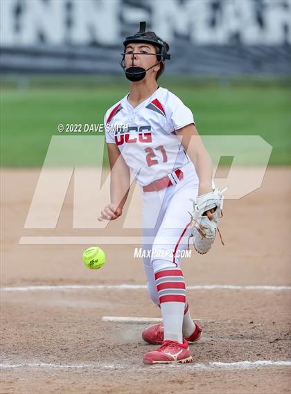 Thumbnail 2 in Dallas Center-Grimes vs Center Point-Urbana (Linn-Mar / Alburnett Tournament) photogallery.