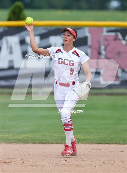 Thumbnail 2 in Dallas Center-Grimes vs Center Point-Urbana (Linn-Mar / Alburnett Tournament) photogallery.