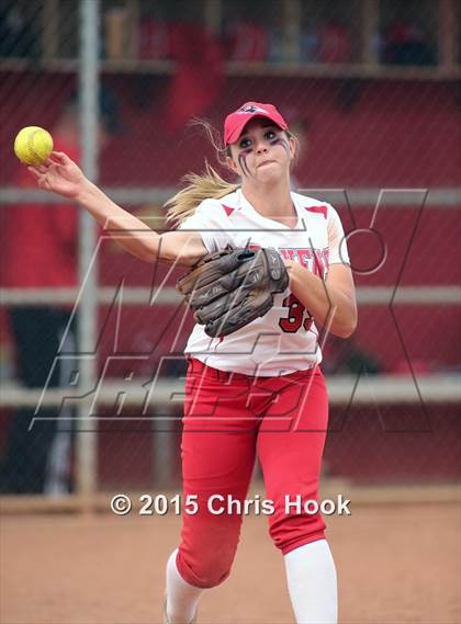 Thumbnail 2 in Vista Grande vs. Empire (Tucson Badger Invitational) photogallery.
