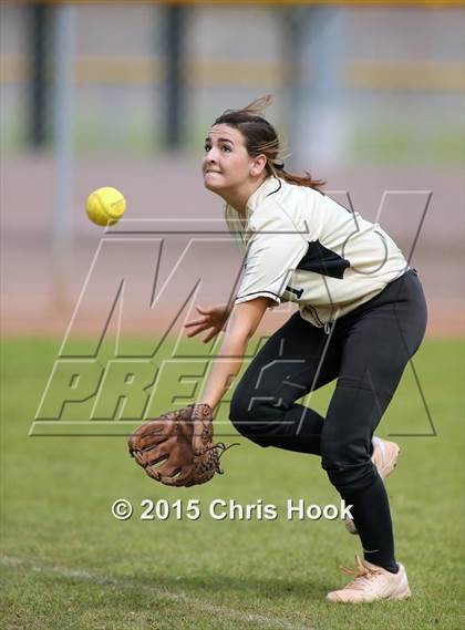Thumbnail 2 in Vista Grande vs. Empire (Tucson Badger Invitational) photogallery.