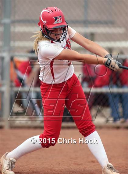Thumbnail 2 in Vista Grande vs. Empire (Tucson Badger Invitational) photogallery.