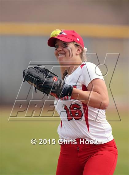 Thumbnail 2 in Vista Grande vs. Empire (Tucson Badger Invitational) photogallery.