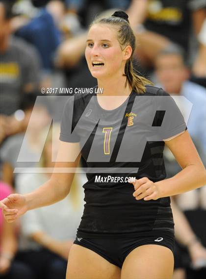 Thumbnail 2 in Esperanza @ Foothill photogallery.