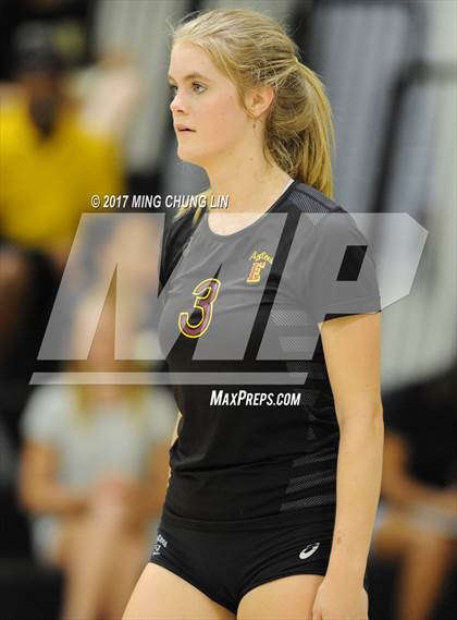 Thumbnail 3 in Esperanza @ Foothill photogallery.