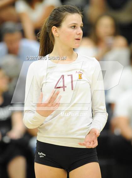 Thumbnail 2 in Esperanza @ Foothill photogallery.